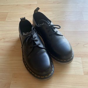 Dr Martens 1461 classic loafer size 8 women’s, 39 eu